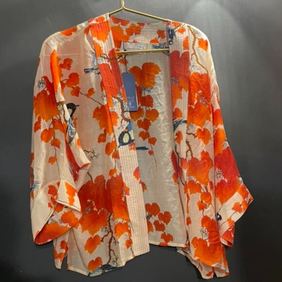 Short Kimono - Picture 1 of 2